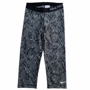 NIKE PRO • Cropped Leggings • Sz S